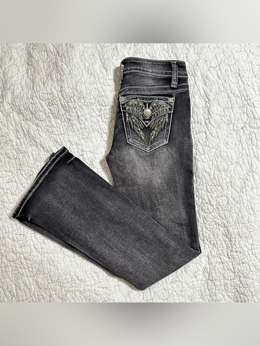 Womens Black Boot Cut Jeans with Embellished Back Pockets size 5!